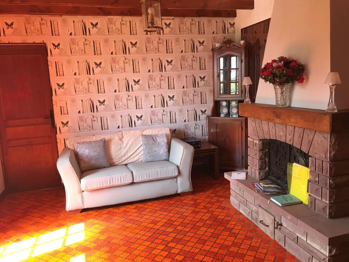 May'S Cottage Availles-Limouzine Exterior photo